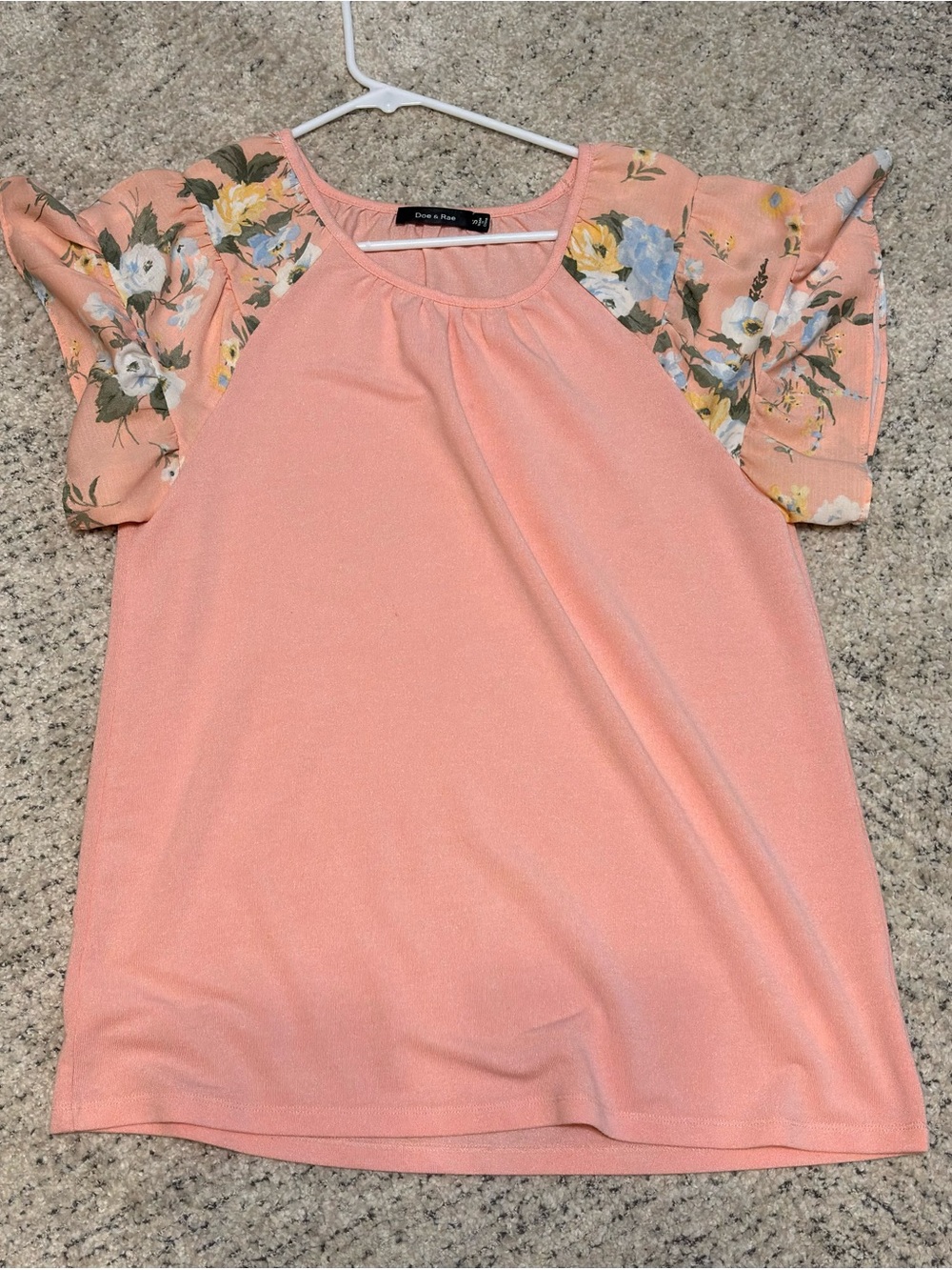 Doe & Rae Coral Peach Short Sleeve Top with Floral Flutter Sleeves